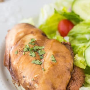 Tea and Honey Chicken. This healthy dinner recipe is easy and super yummy. Chicken breasts poached in tea, honey, and soy sauce. You have to try it!