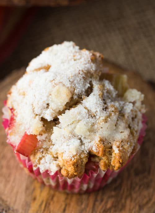 Whole wheat rhubarb muffins - these yummy muffins are the perfect spring or summer snack. Made with whole wheat flour, rhubarb, and greek yogurt. The crumb topping also features brown sugar Splenda.