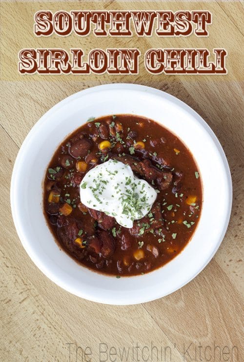 Southwest Sirloin Chili recipe - if you're looking for an easy dinner recipe that's healthy and has steak you need to add this to your dinner recipes board. Super simply and super yummy!