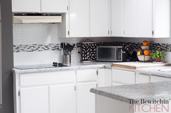 Not time to clean? It's easy to have a Smudge Proof Kitchen