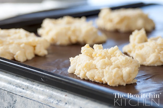 Gluten free scones recipe using pears and cheddar