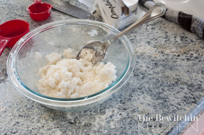 3 ingredient coconut balls. This easy recipe is gluten free, no bake, vegan and is a great alternative to cookies. They’re good year round from Christmas baking to bridal shower favors (plus the coconut oil has health benefits). Check this recipe out on The Bewitchin’ Kitchen.