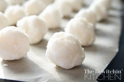 3 ingredient coconut balls. This easy recipe is gluten free, no bake, vegan and is a great alternative to cookies. They’re good year round from Christmas baking to bridal shower favors (plus the coconut oil has health benefits). Check this recipe out on The Bewitchin’ Kitchen.