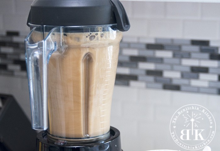 Homemade Paleo Coffee Creamer - This is a coffee game changer. It only takes a few seconds to whip up and is a clean eating option for those of you who love flavored coffee creamer. | The Bewitchin Kitchen 