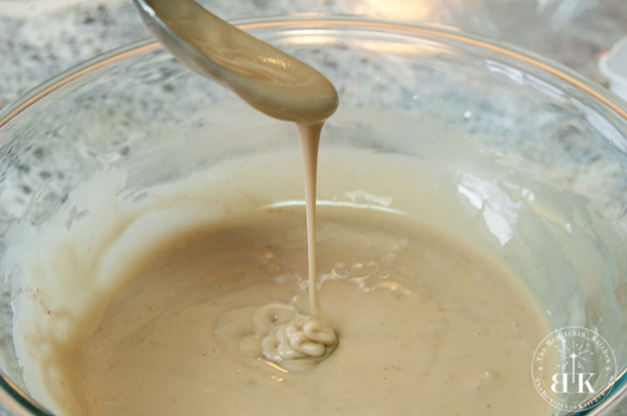 Maple frosting glaze, perfect for cinnamon rolls