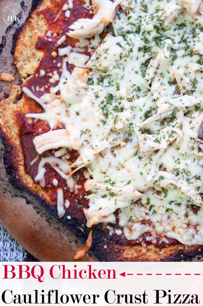 BBQ Chicken Cauliflower Pizza - This delicious and low carb pizza has a cauliflower pizza crust and paleo bbq sauce. It’s so easy to make and is a great low calorie dinner. | The Bewitchin’ Kitchen