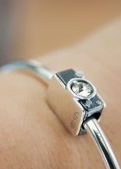 These bracelets and charms from Soufeel are beautiful. Makes amazing gifts for Mother's Day, Graduations and weddings.