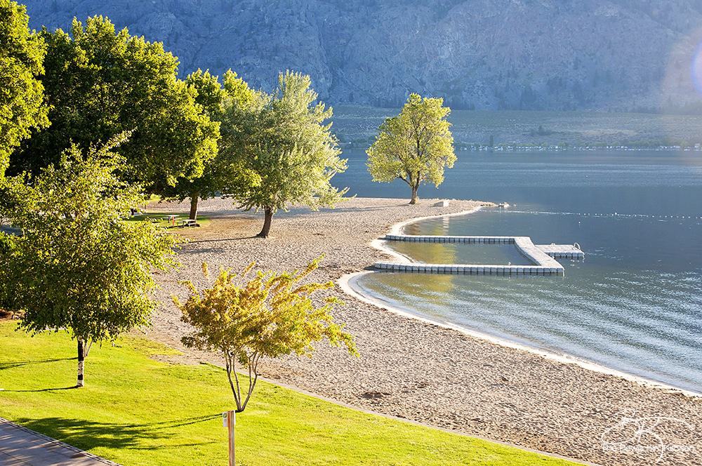 The Watermark Beach Resort in Osoyoos, British Columbia is a must on your Southern Okanagan vacation. This Okanagan resort has it all! It's the perfect family destination, and sets the scene for weddings, reunions or just a night away. 