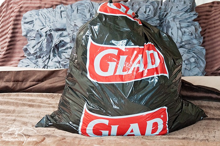 Clean out your closets, get organized and donate your clothes to the #donate4good program from Glad!