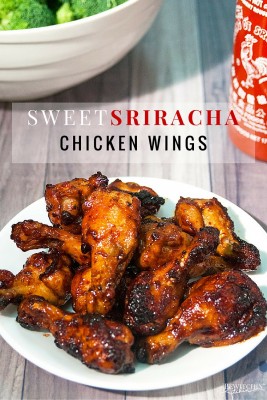 Sweet Sriracha Chicken Wings - this chicken wing recipe is the perfect blend of sweet and spicy. My husband asked me if he could go to the store, to buy more wings so I could make MORE of these tonight! Perfect for game day! | thebewitchinkitchen.com