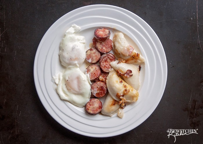 This Ukrainian Christmas Breakfast recipe is a Christmas morning tradition for my family. Perogies, ukrainian sausage, eggs and lots of cream. It's not the number 1 choice for weight loss, but it's the perfect cheat day meal. | The Bewitchin Kitchen