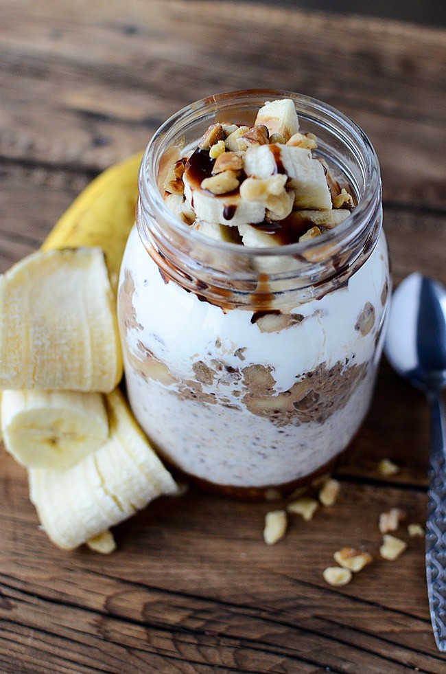 Chocolate Banana Walnut Overnight Oats - This healthy overnight oats recipe has yogurt, chia, bananas, walnuts and chocolate. It's a healthy breakfast with a bit of decadence. An easy meal prep morning treat. | thebewitchinkitchen.com