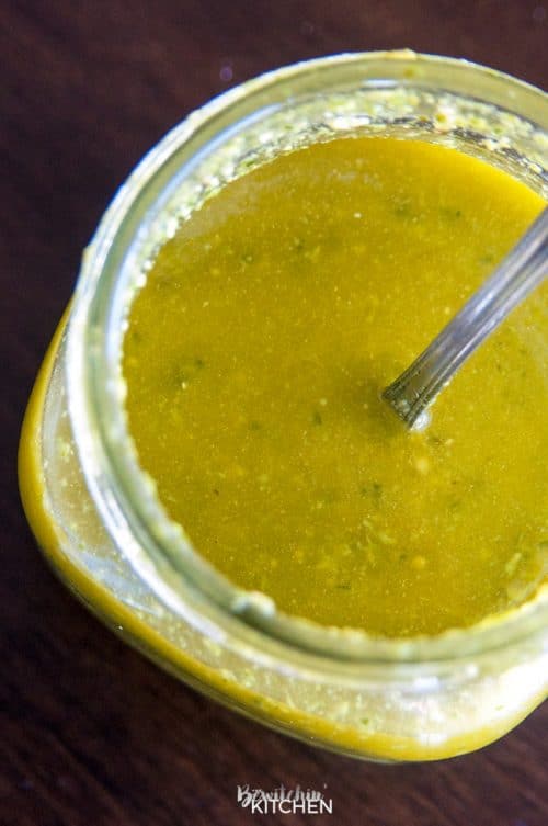 Pesto Vinaigrette - a delicious, tangy yet sweet salad dressing. This 21 day fix approved vinaigrette is a favorite homemade salad vinaigrette recipe.