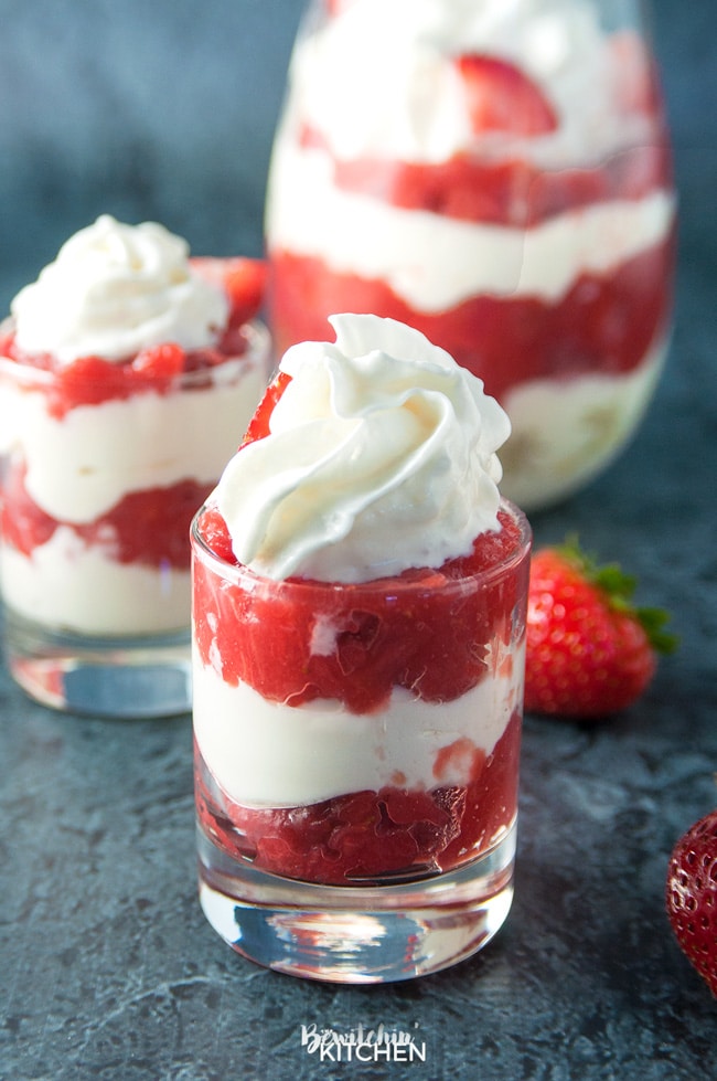 Strawberry Rhubarb Parfaits - an easy no bake dessert using greek yogurt and strawberry rhubarb pie filling.