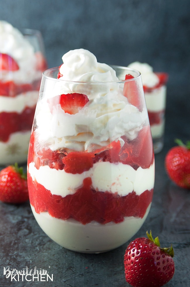 Strawberry Rhubarb Parfaits - an easy no bake dessert using greek yogurt and strawberry rhubarb pie filling.