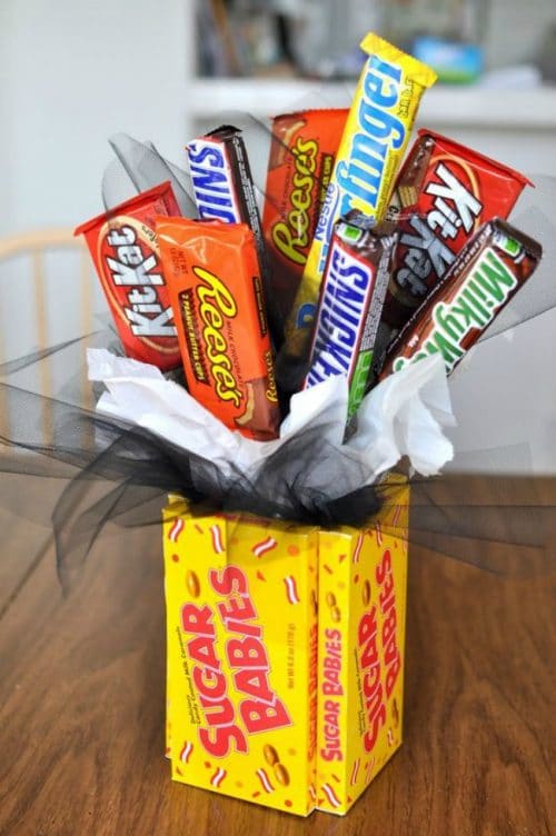  5 candy bouquets that are not only an easy DIY craft but a great homemade gift.