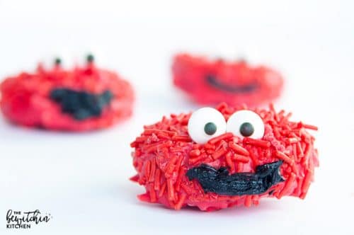 How to make Elmo cookies - these no bake cookies would be great for kids parties, especially a Sesame Street themed birthday or pre school class party!