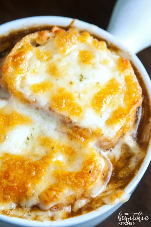 Irish Onion Soup - it's french onion soup with a whiskey twist. A delicious soup recipe that's perfect for fall and winter.