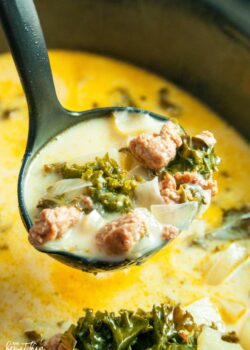 Zuppa Toscana crock pot recipe- a simple soup recipe that's based of an Olive Garden favorite. | thebewitchinkitchen.com