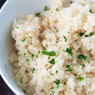 How to make cauliflower rice. Is there anything cauliflower can't do? Whole30, Paleo and 21 Day Fix approved.