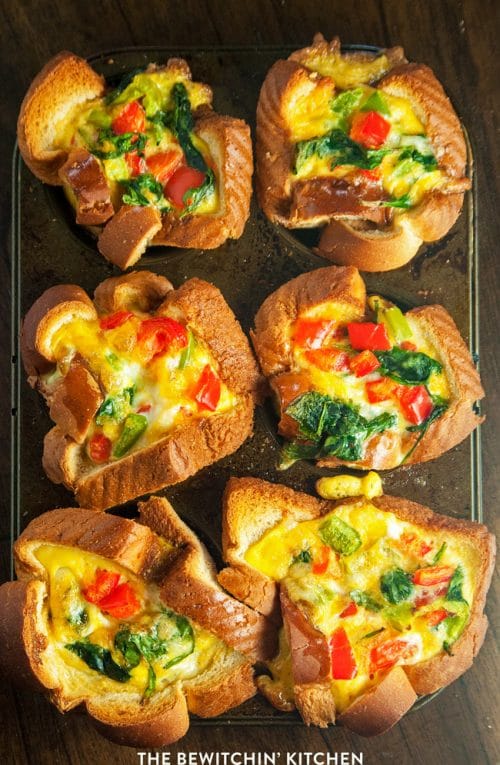 Simple and easy Frittata Cups. This healthy breakfast recipe has eggs, bell peppers, spinach, and cheese all in a breakfast cup shell of honey bread.