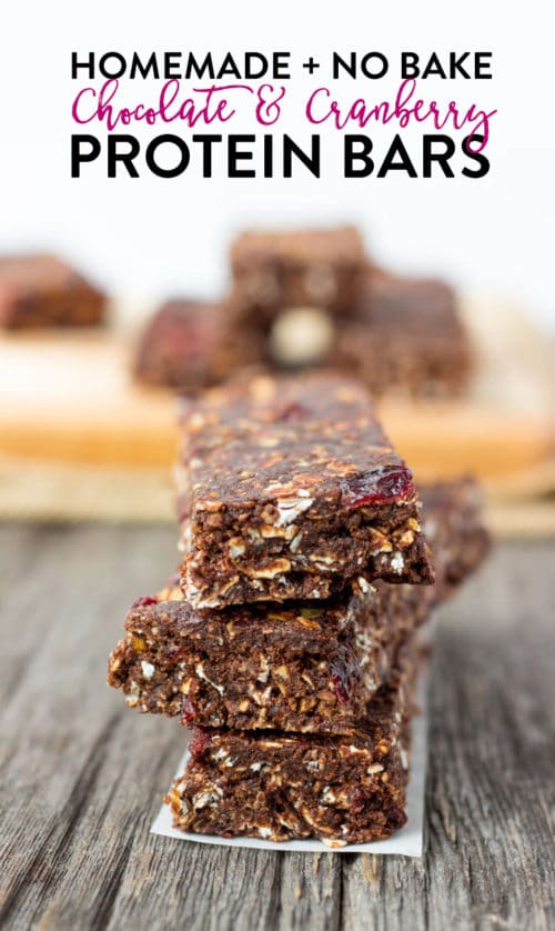 Homemade protein bars with chocolate and cranberry. This easy recipe is no bake, little ingredients and dairy free, gluten free, and refined sugar free. Great source of protein or for a healthy snack or lunch.