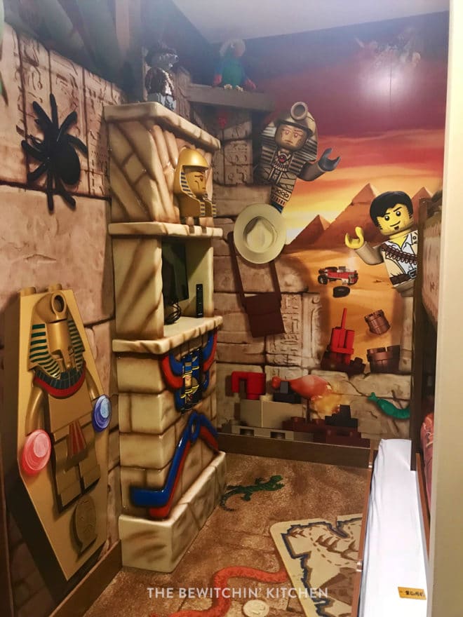 Legoland Hotel adventure room in Florida