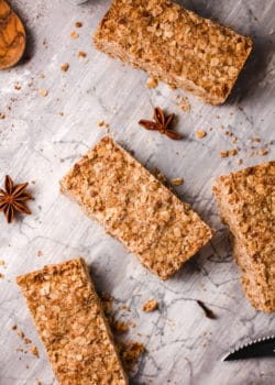 crunchy pumpkin spice oatmeal bars