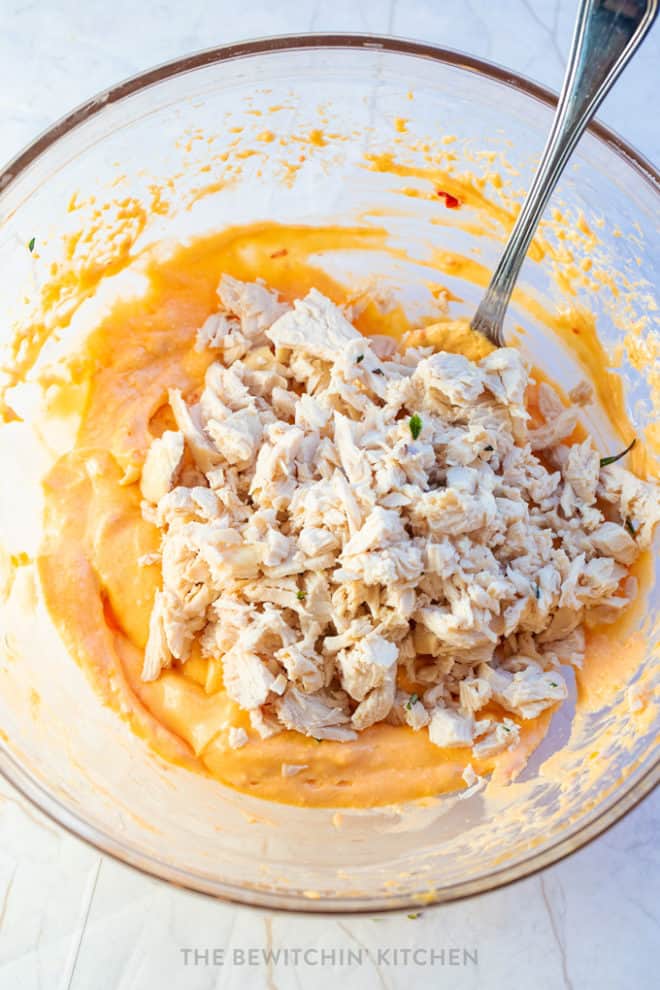 shredded chicken in a sweet thai cream cheese mix