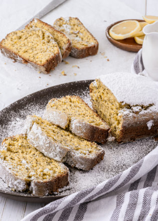 vegan lemon poppyseed cake