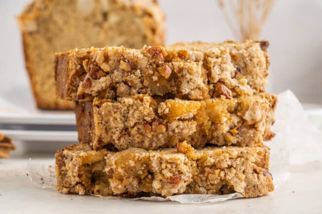 apple cinnamon bread slices