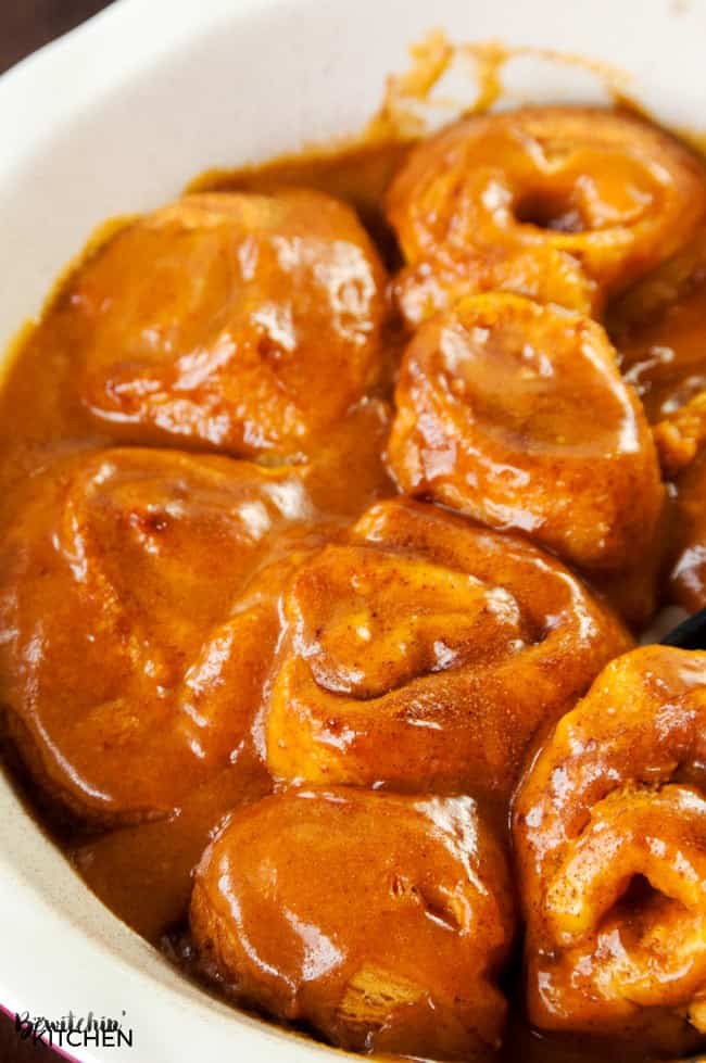 glazed pumpkin cinnamon rolls