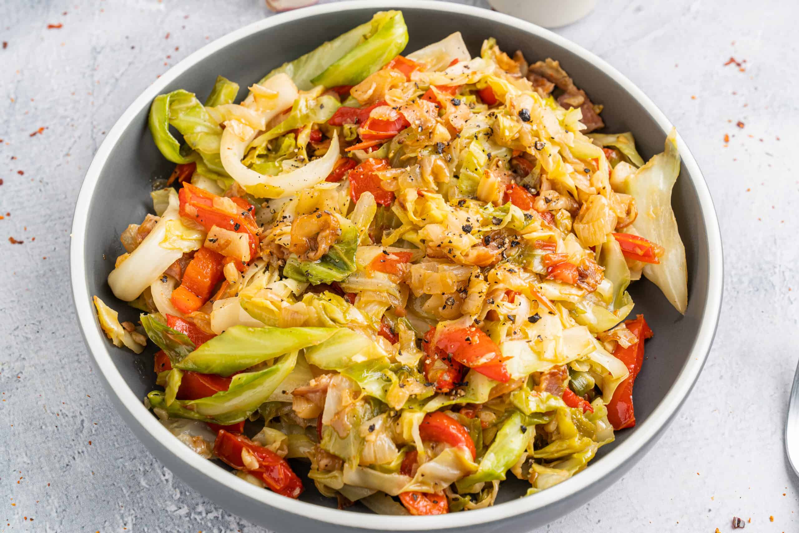Fried cabbage with bacon