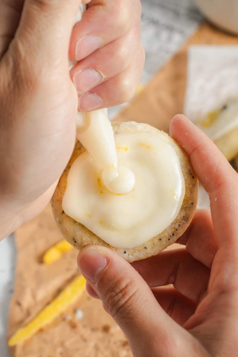 frosting-for-lemon-poppy-seed-cookies