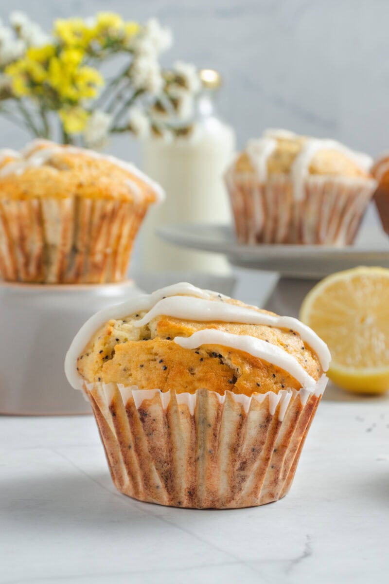 Lemon Poppy Seed Muffins: Easy Recipe for Moist and Flavorful Treats